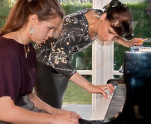 Julia Goldstein beim Unterricht Julia Goldstein beim Unterricht